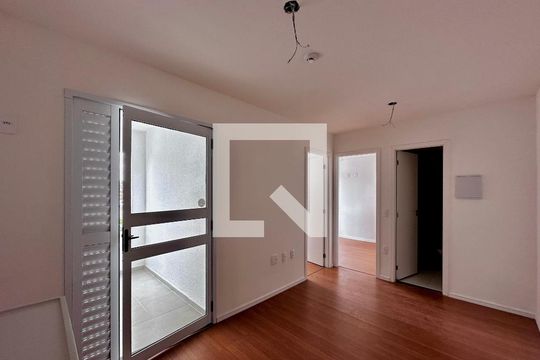 Sala de apartamento para alugar com 2 quartos, 35m² em Vila das Belezas, São Paulo