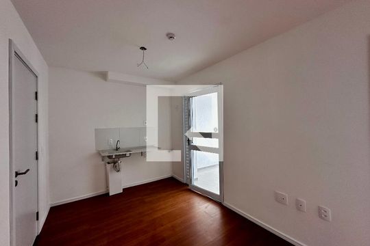 Sala de apartamento para alugar com 2 quartos, 35m² em Vila das Belezas, São Paulo