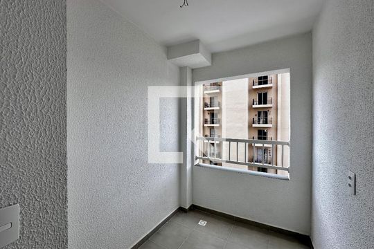 Sacada de apartamento para alugar com 2 quartos, 35m² em Vila das Belezas, São Paulo