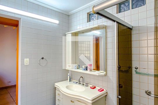 Banheiro da Suíte de casa à venda com 3 quartos, 230m² em Vila Regente Feijó, São Paulo