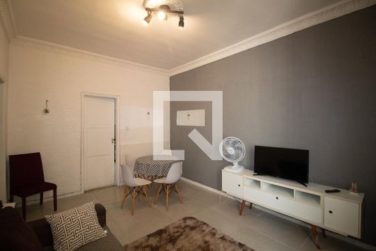 Sala de apartamento à venda com 2 quartos, 70m² em Copacabana, Rio de Janeiro