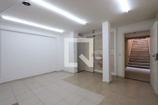 Salão de festas de casa para alugar com 3 quartos, 170m² em Jardim Vila Formosa, São Paulo