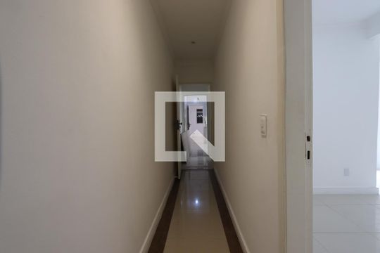 Corredor de casa para alugar com 3 quartos, 170m² em Jardim Vila Formosa, São Paulo