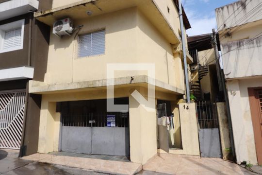 Fachada de casa para alugar com 1 quarto, 123m² em Vila Ema, São Paulo