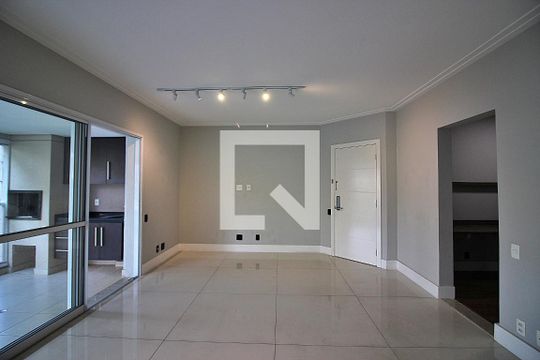 Sala de apartamento para alugar com 4 quartos, 155m² em Nova Petrópolis, São Bernardo do Campo