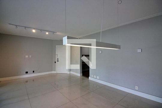 Sala de apartamento para alugar com 4 quartos, 155m² em Nova Petrópolis, São Bernardo do Campo