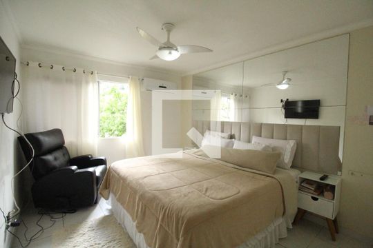 Suíte de casa de condomínio para alugar com 4 quartos, 140m² em Taquara, Rio de Janeiro
