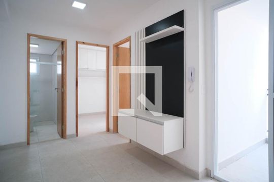 Apartamento para alugar com 2 quartos, 32m² em Vila Guilhermina, São Paulo