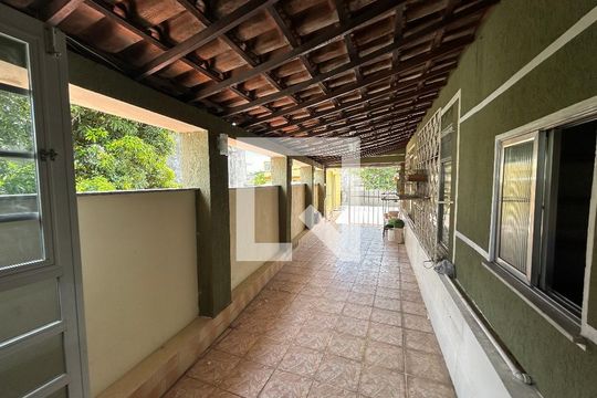 Área comum de casa à venda com 5 quartos, 211m² em Piedade, Rio de Janeiro