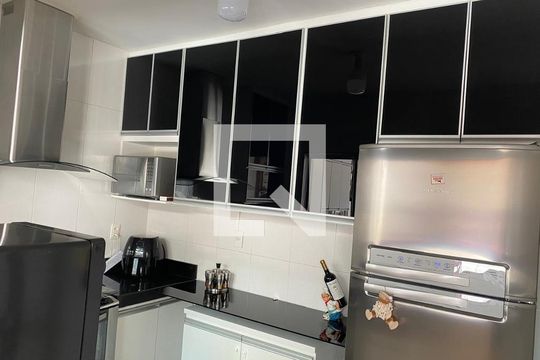 Cozinha de casa à venda com 2 quartos, 100m² em Sapucaias III, Contagem