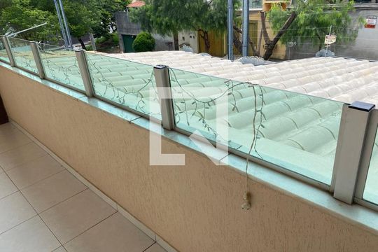 Sacada de casa à venda com 2 quartos, 100m² em Sapucaias III, Contagem