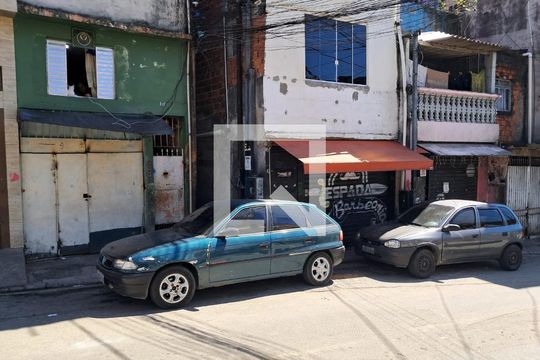 Fachada de casa à venda com 3 quartos, 90m² em Jardim Peri, São Paulo