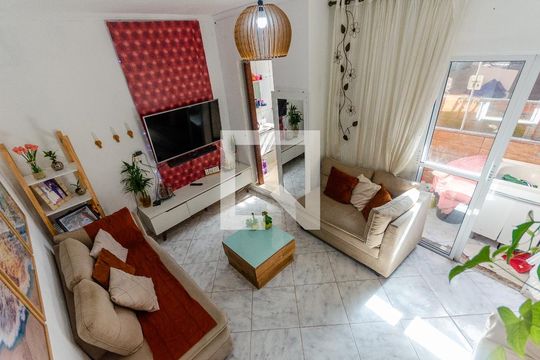 Sala de casa à venda com 3 quartos, 90m² em Jardim Peri, São Paulo