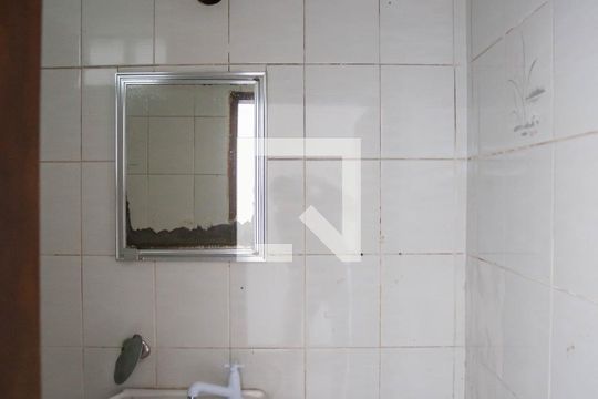 Banheiro 2 de casa à venda com 4 quartos, 288m² em Centro, Diadema