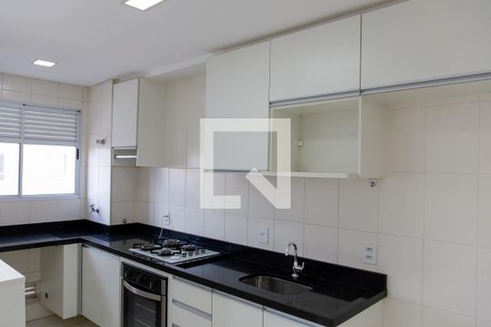 Cozinha de apartamento para alugar com 2 quartos, 47m² em Conceição, Osasco