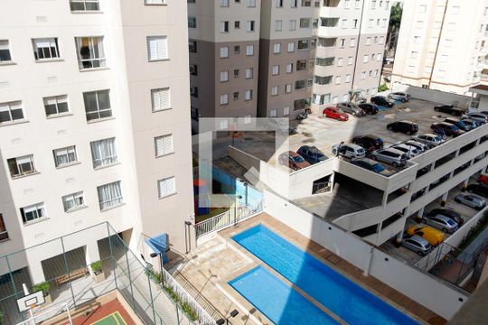 Vista da Sala de apartamento para alugar com 2 quartos, 47m² em Conceição, Osasco