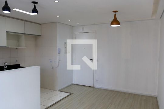 sala de apartamento para alugar com 2 quartos, 47m² em Conceição, Osasco