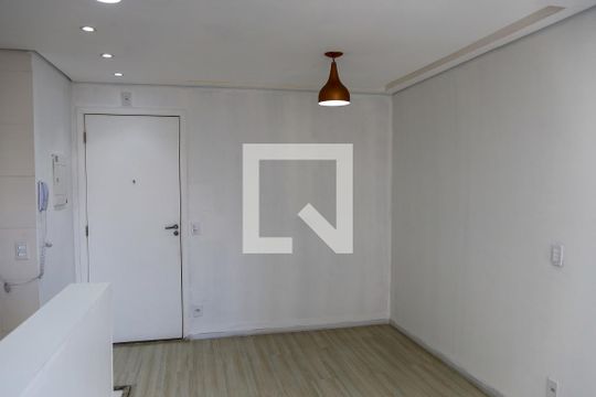 sala de apartamento para alugar com 2 quartos, 47m² em Conceição, Osasco