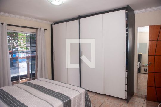 Suíte de casa para alugar com 2 quartos, 80m² em Vila Ursulina, Itaquaquecetuba