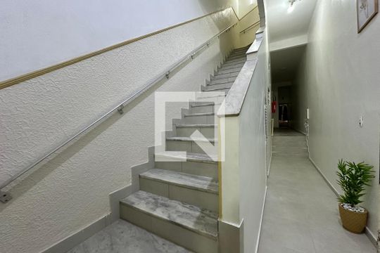 Área comum de apartamento para alugar com 1 quarto, 30m² em Santa Teresa, Rio de Janeiro