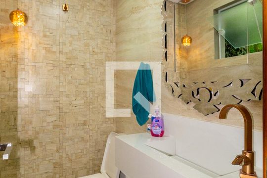Lavabo de casa à venda com 4 quartos, 295m² em Água Rasa, São Paulo