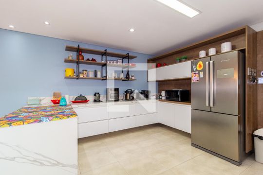 Cozinha de casa à venda com 4 quartos, 295m² em Água Rasa, São Paulo