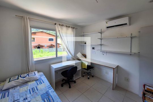 Quarto 2 de casa à venda com 3 quartos, 195m² em Engenho do Mato, Niterói