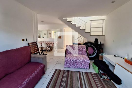 Sala de casa à venda com 3 quartos, 195m² em Engenho do Mato, Niterói