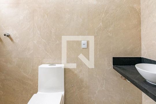 Banheiro da Suíte 2 de apartamento à venda com 3 quartos, 96m² em Prado, Belo Horizonte