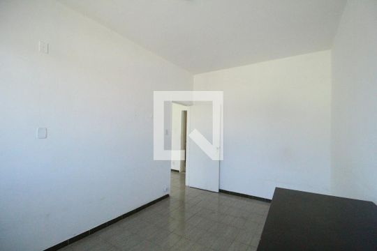 Quarto 1 de casa de condomínio para alugar com 2 quartos, 72m² em Taquara, Rio de Janeiro