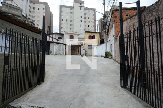 Fachada de casa à venda com 2 quartos, 170m² em Cidade Ademar, São Paulo