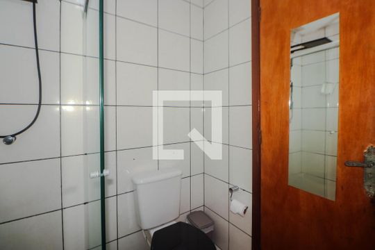 Banheiro de apartamento à venda com 2 quartos, 70m² em Jardim Carvalho, Porto Alegre