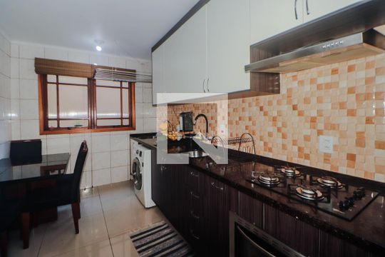 Cozinha e Área de Serviço de apartamento à venda com 2 quartos, 70m² em Jardim Carvalho, Porto Alegre