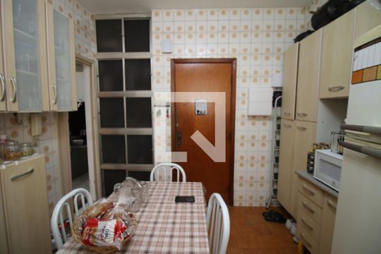 Cozinha de apartamento à venda com 2 quartos, 75m² em Irajá, Rio de Janeiro