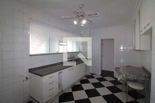 Cozinha de apartamento à venda com 3 quartos, 212m² em Santana, São Paulo