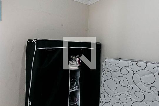 Quarto de casa de condomínio para alugar com 2 quartos, 80m² em Itapuã, Salvador