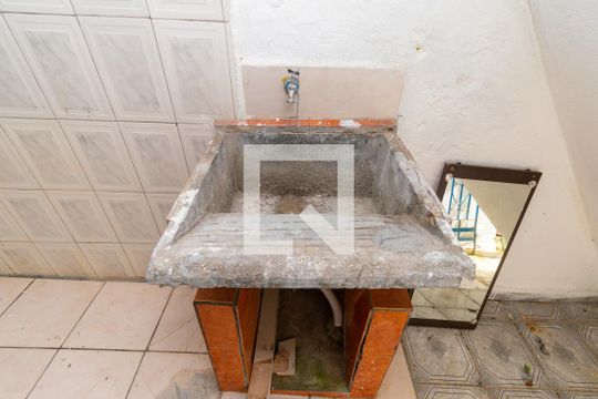 Área de Serviço de casa para alugar com 1 quarto, 40m² em Vila Tolstoi, São Paulo