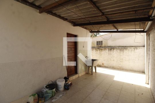 Garagem de casa para alugar com 2 quartos, 47m² em Monte Belo, Gravataí