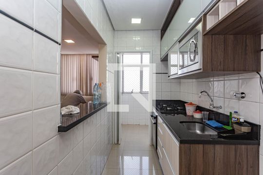 Cozinha de apartamento para alugar com 3 quartos, 64m² em Cursino, São Paulo