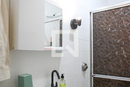 Banheiro de casa à venda com 3 quartos, 140m² em Vila Vera, São Paulo