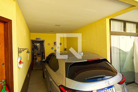 garagem de casa à venda com 4 quartos, 170m² em Freguesia (jacarepaguá), Rio de Janeiro