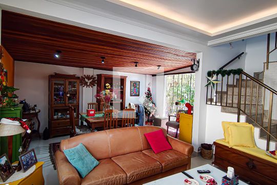Casa à venda com 4 quartos, 170m² em Freguesia (jacarepaguá), Rio de Janeiro