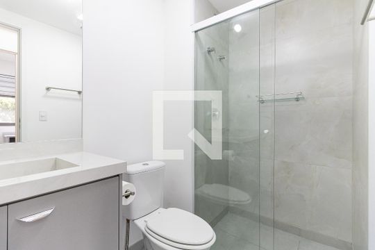 Banheiro Social de apartamento para alugar com 2 quartos, 62m² em Vila Guarani, São Paulo