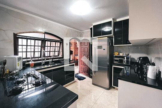Cozinha de casa para alugar com 3 quartos, 120m² em Rio Pequeno, São Paulo