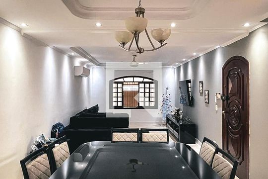 Sala de casa para alugar com 3 quartos, 120m² em Rio Pequeno, São Paulo