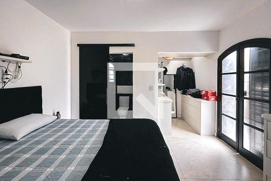 Quarto de casa para alugar com 3 quartos, 120m² em Rio Pequeno, São Paulo