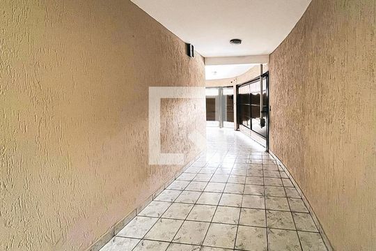 Área Externa de casa para alugar com 3 quartos, 120m² em Rio Pequeno, São Paulo
