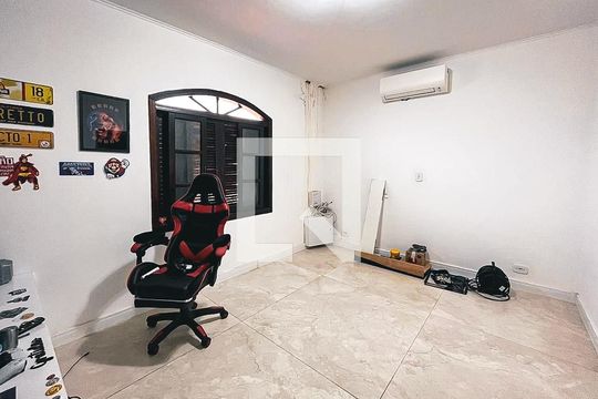 Quarto 3 de casa para alugar com 3 quartos, 120m² em Rio Pequeno, São Paulo