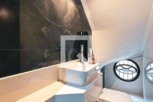 Lavabo de casa para alugar com 3 quartos, 120m² em Rio Pequeno, São Paulo