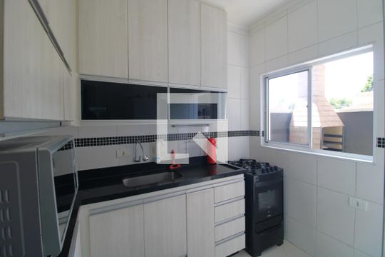 Cozinha de casa de condomínio para alugar com 2 quartos, 151m² em Vila Marari, São Paulo